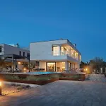 Brand New Villa S58 With Heated Pool