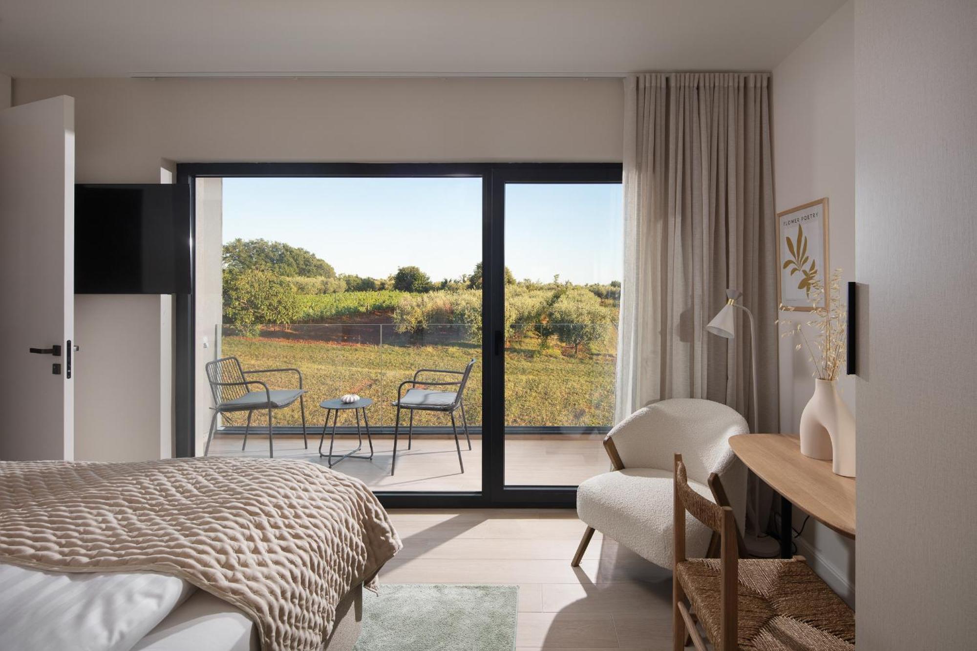 Brand New S58 With Heated Pool Villa Poreč