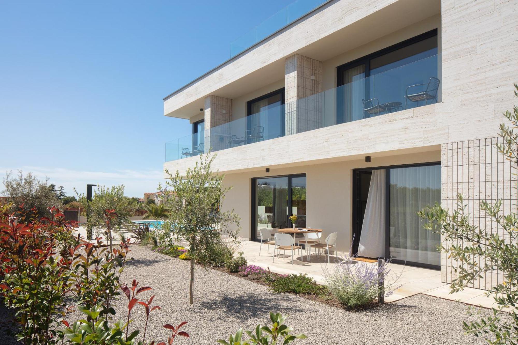 Brand New S58 With Heated Pool Poreč