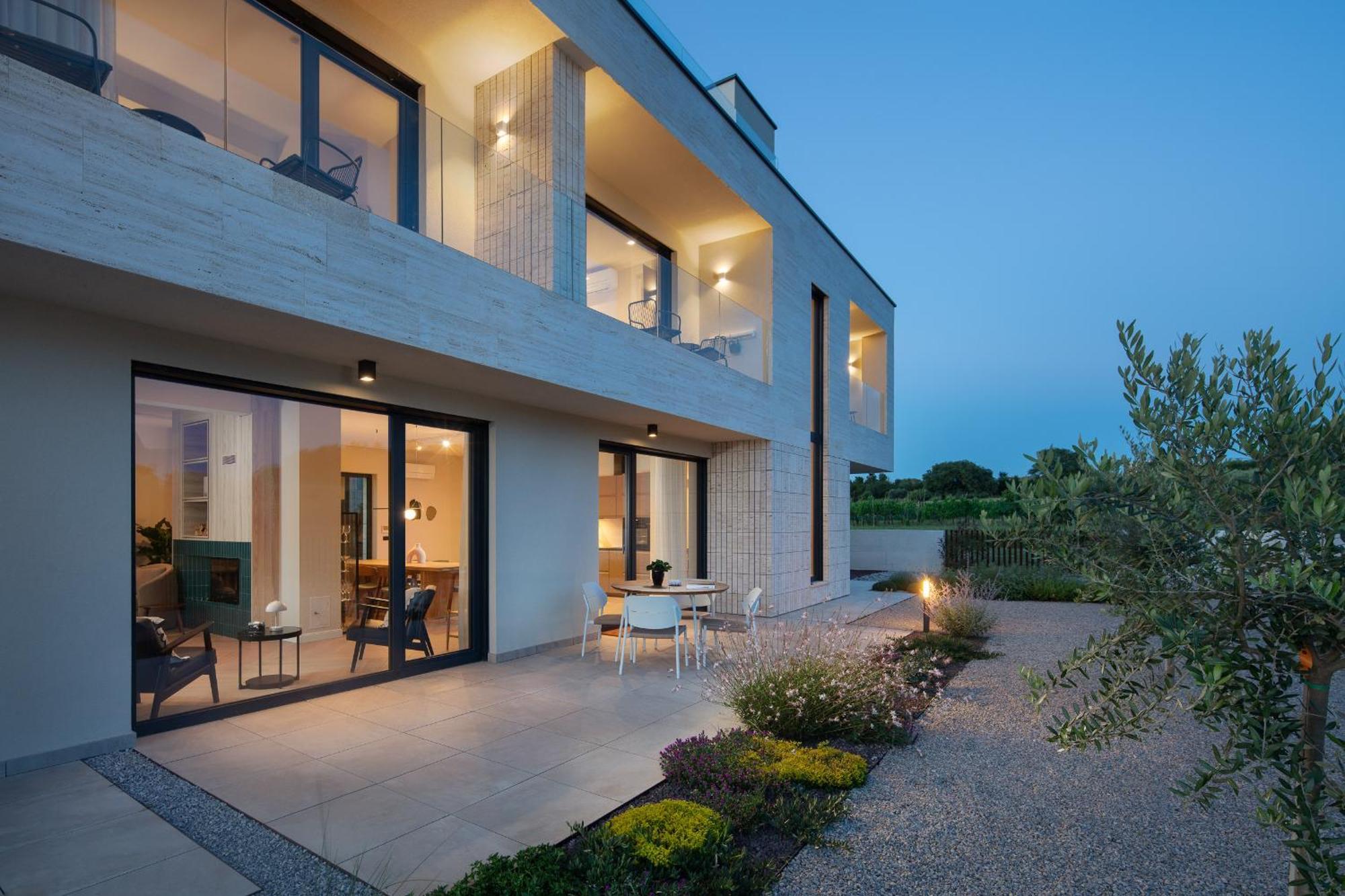 Villa Brand New S58 With Heated Pool